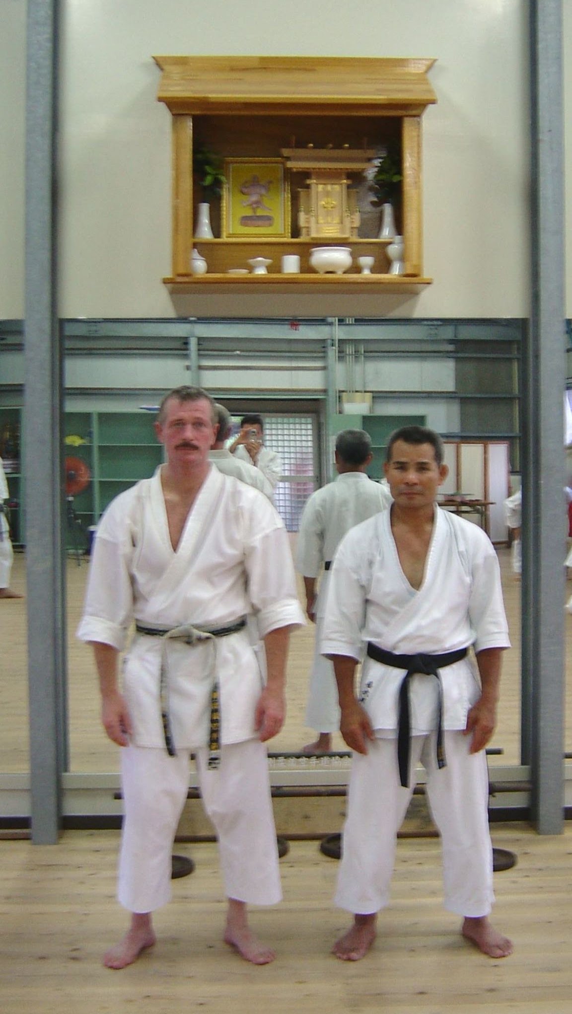 Sensei J. Dybdal og Hanshi Kikugawa Masanari Okinawa